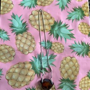 .925 silver necklace with a auburn center piece